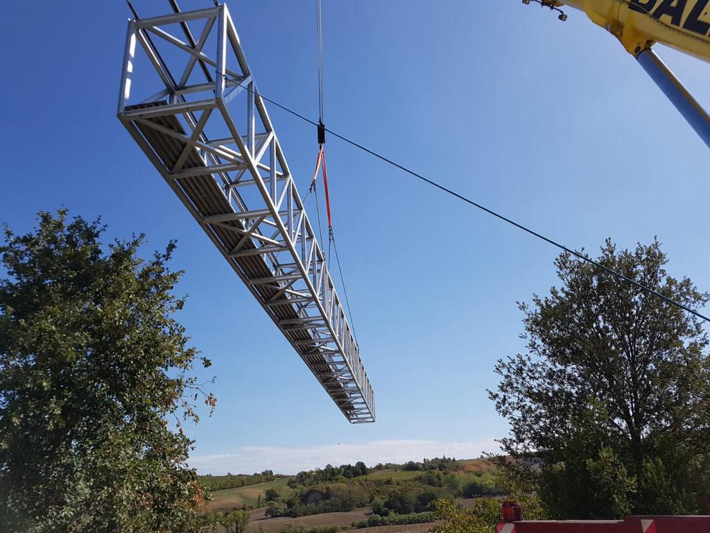 CARPENTERIA METALLICA E LEGNO IMPIANTI ZOOTECNICI AVICOLI TAGLIO AL PLASMA AD ALTA DEFIZIONE  TRASPORTO PER CONTO TERZI LAVORI PERSONALIZZATI SMALTIMENTO ETERNIT